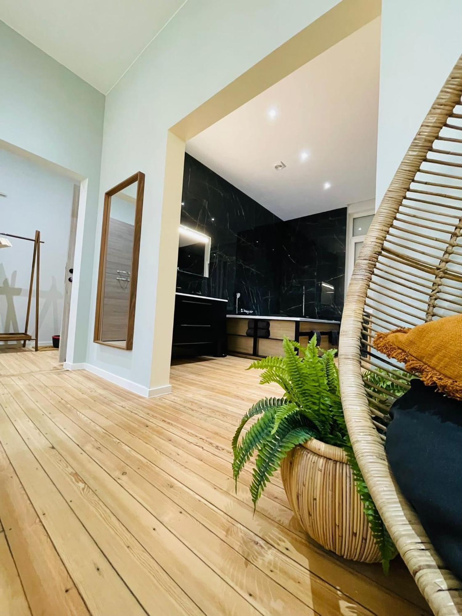 Appartement Exotique Avec Bain Balneo Luik Buitenkant foto