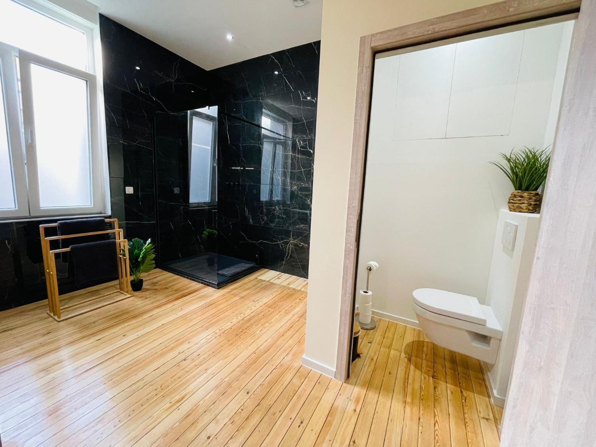 Appartement Exotique Avec Bain Balneo Luik Buitenkant foto